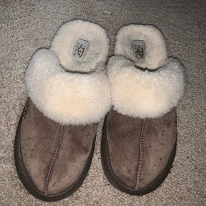 UGG Fur Slippers / Outdoor Sole